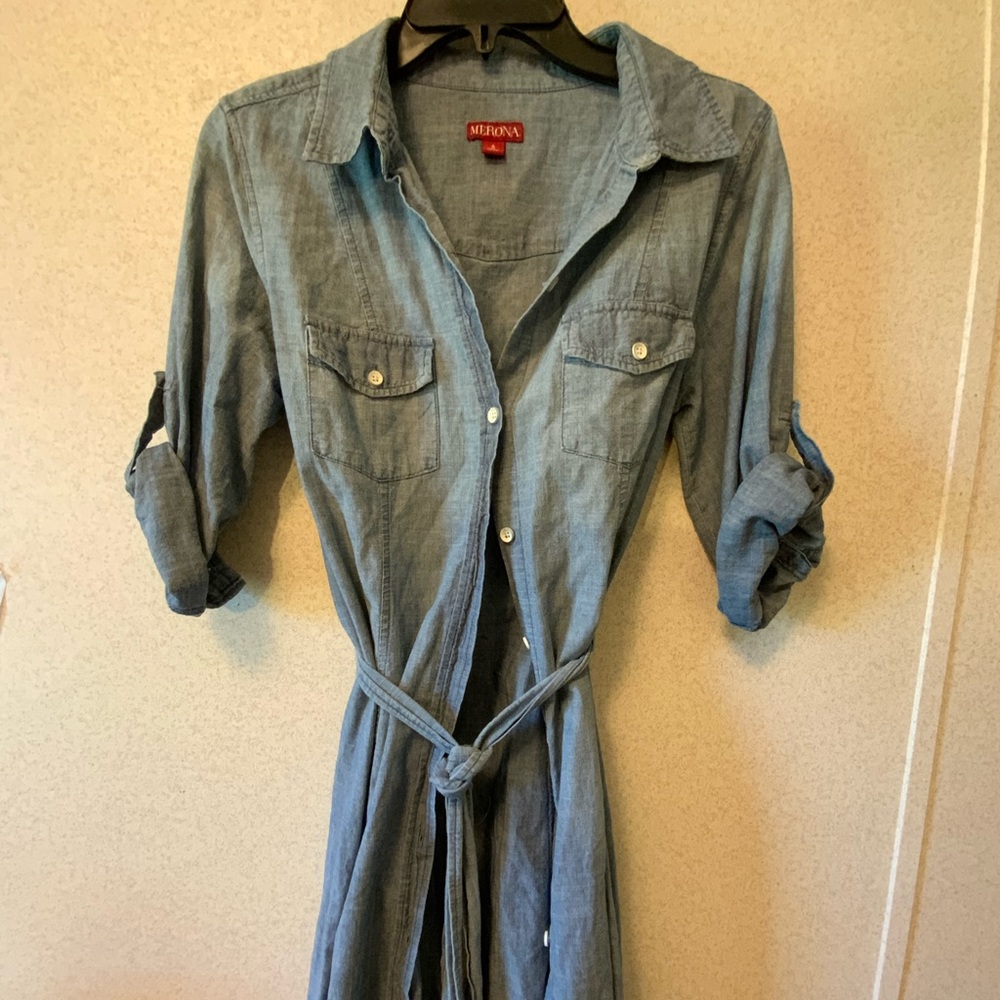 Merona thin lightweight chic farm blue Jean dress